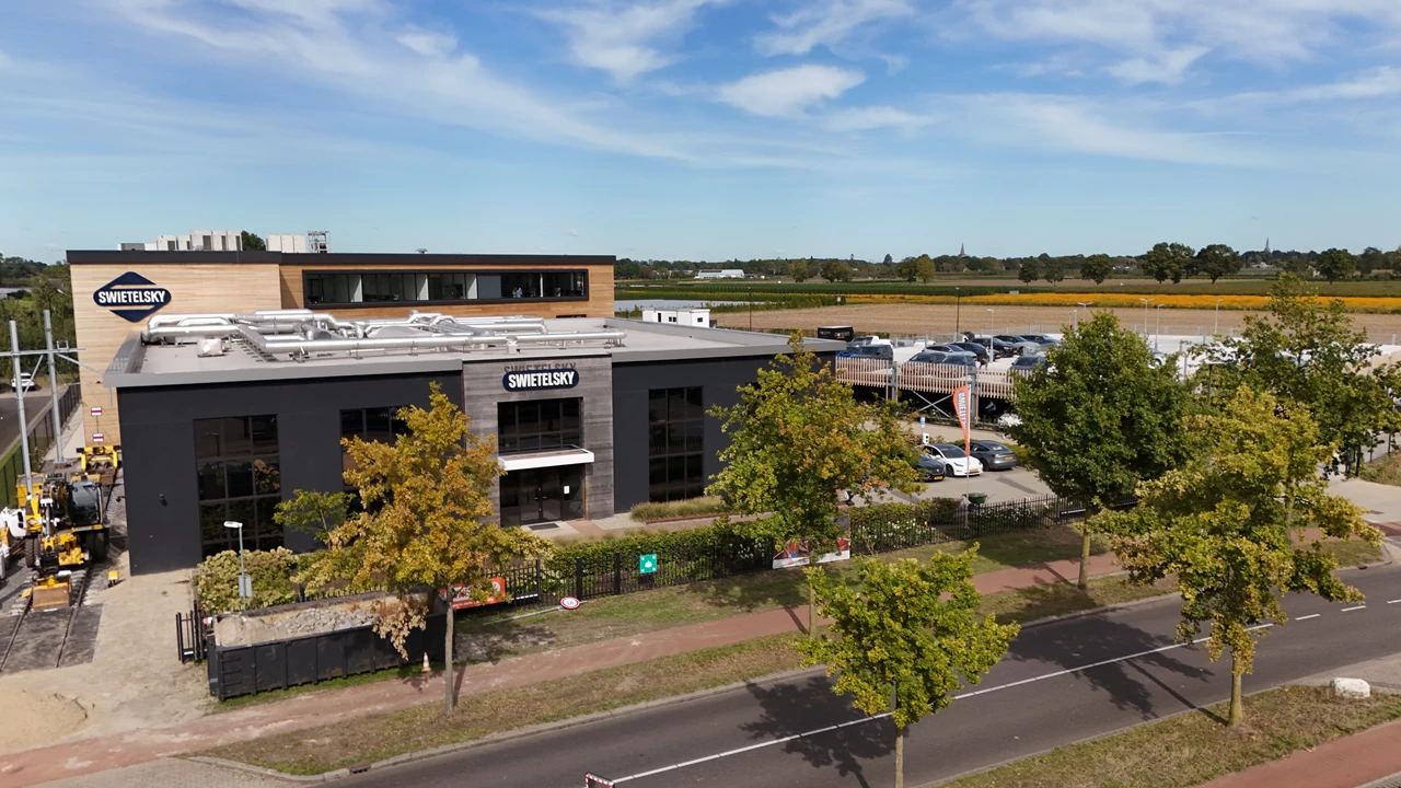 Alubond Kaders Swietelsky Oirschot Compal Emmen 2